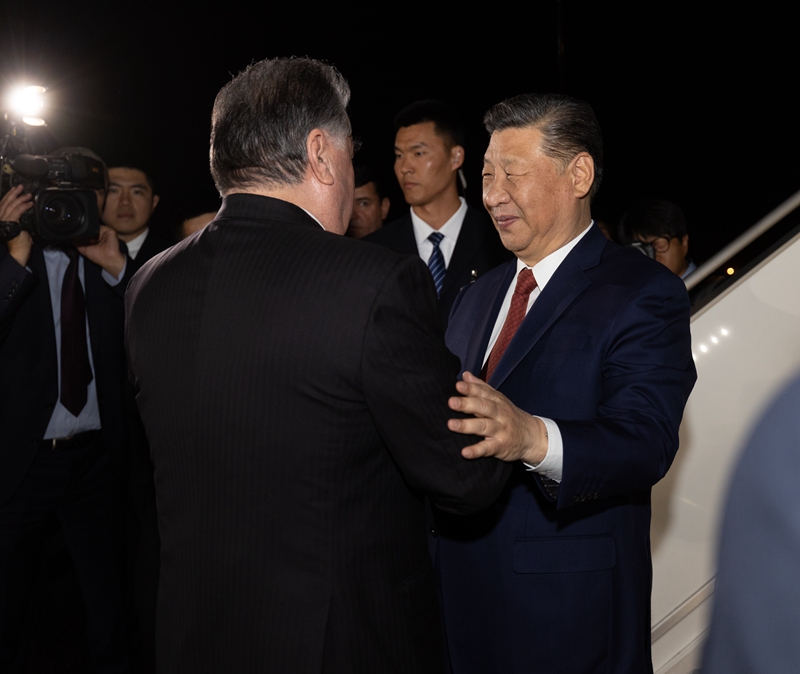 習(xí)近平抵達(dá)杜尚別開(kāi)始對(duì)塔吉克斯坦進(jìn)行國(guó)事訪問(wèn)「相關(guān)圖片」